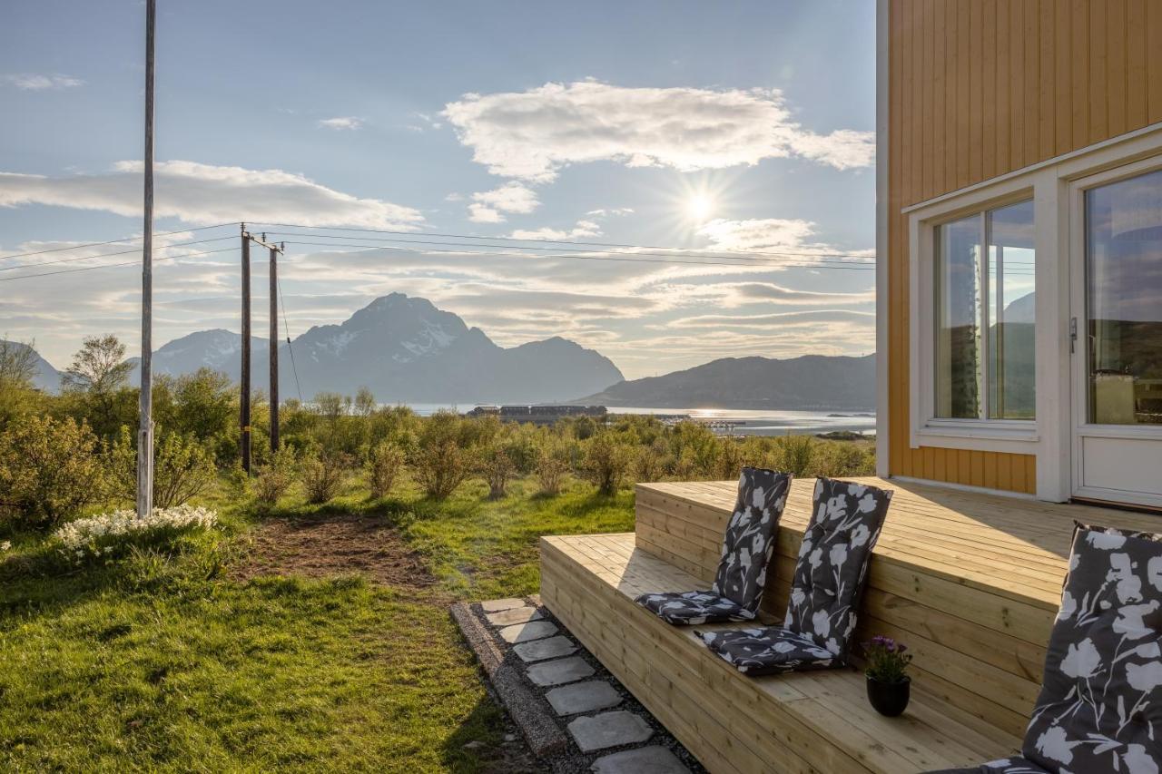 Pederstua, A Classic Fisherman'S Farm House In The Middle Of Lofoten Storeidet Exterior photo