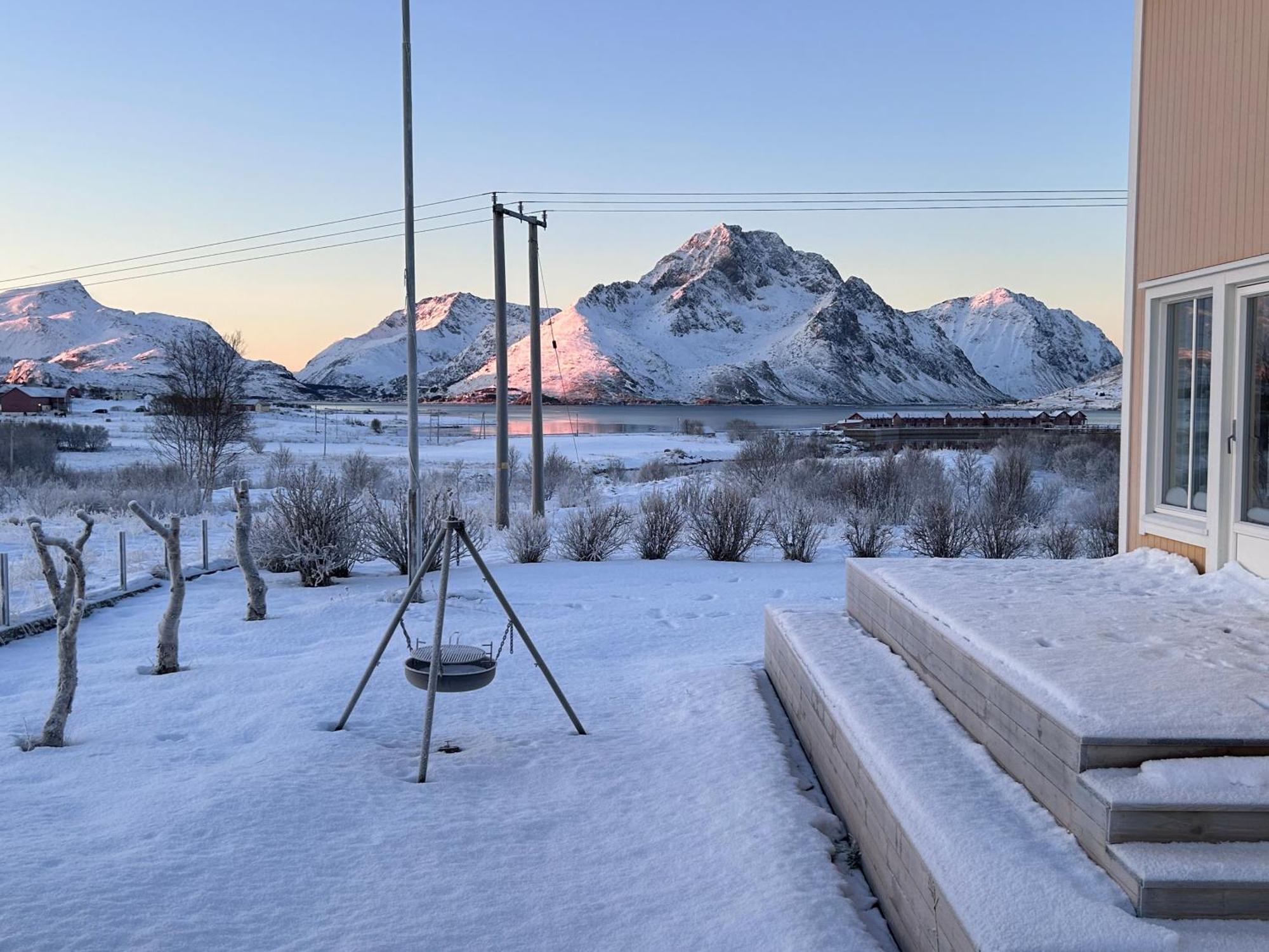 Pederstua, A Classic Fisherman'S Farm House In The Middle Of Lofoten Storeidet Exterior photo